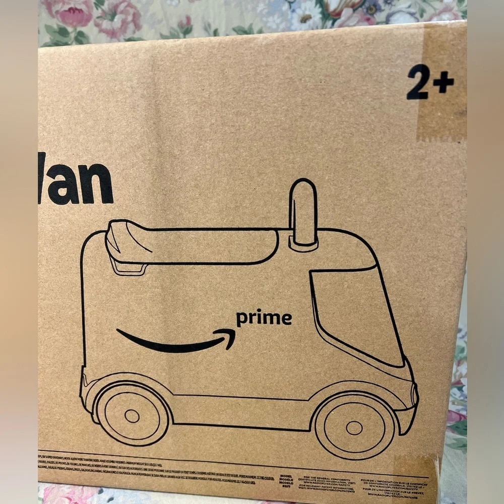 Amazon Prime Blue Delivery Ride on Van - Picture 16 of 16